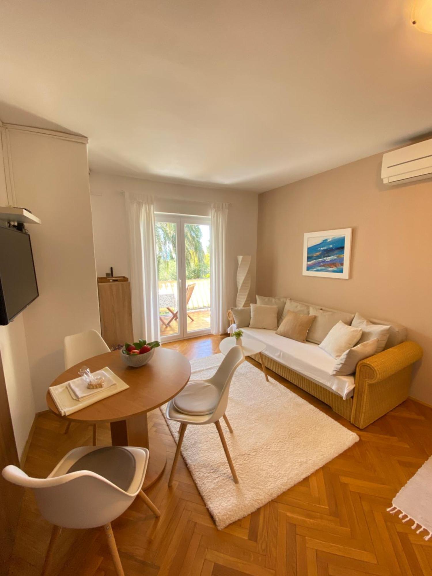 Banjol Apartments Flora 2 מראה חיצוני תמונה